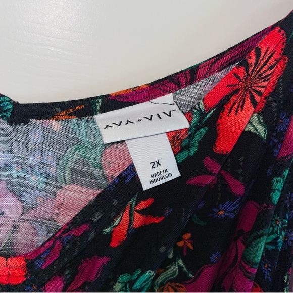🌺🌻🌺NWT AVA & VIV Floral Cinched Tank top plus size 2X - Picture 10 of 10